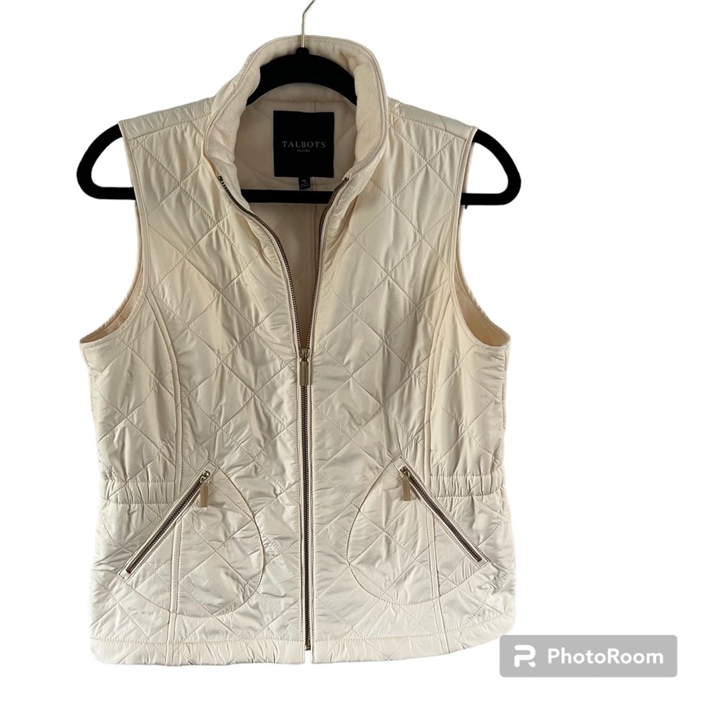 Talbots cream quilted vest, size Medium Petite